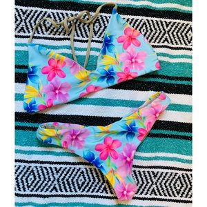 🌸Seamless tropical scrunch butt reversible bikini